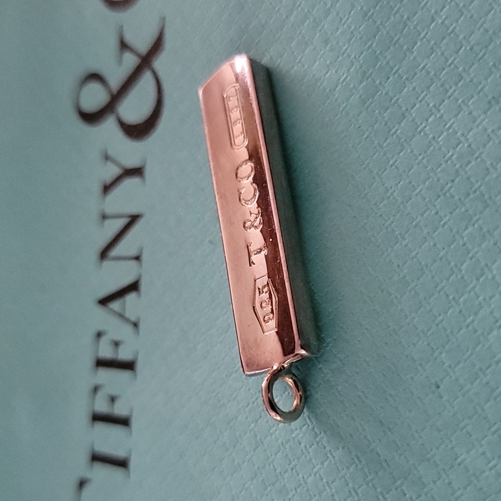 Tiffany 1837 Bar Pendant